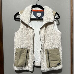 Sperry vest